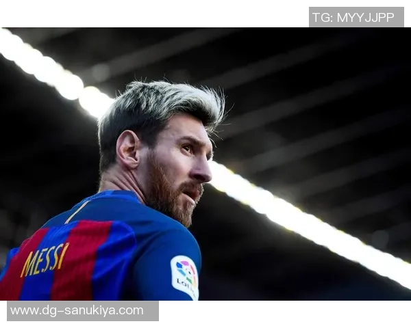 17岁成名的足球明星如何在年轻时就崭露头角引领潮流