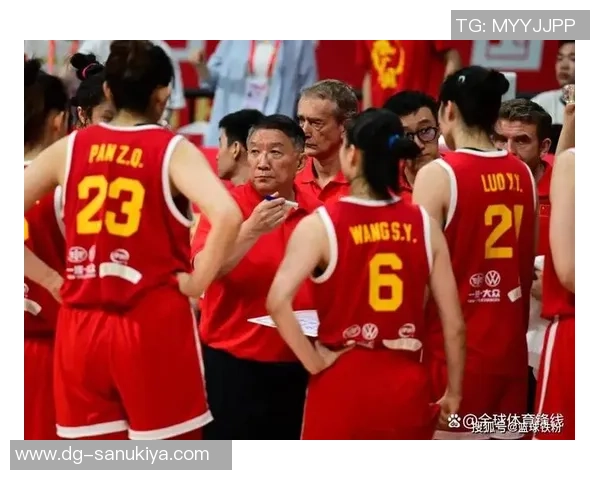 武汉篮球队在世界杯预选赛中以99分稳居积分榜首位，展现强劲实力