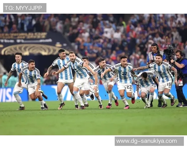 足球明星的魅力与帅气如何征服全球球迷的心灵与眼球