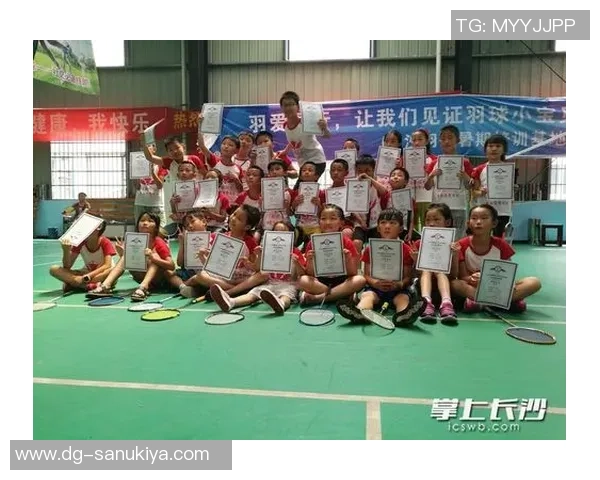 上海羽毛球队的崛起与发展探讨聚焦运动员力量与团队精神