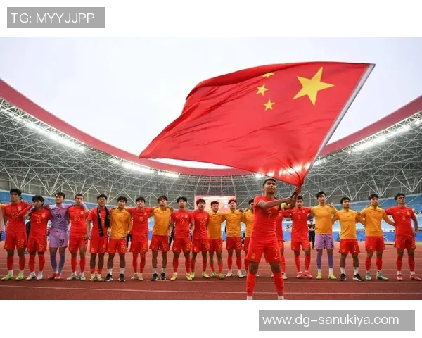 重庆足球队的拼搏之路与杯赛荣耀的背后故事